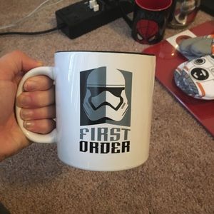 4 Star Wars coffee mugs